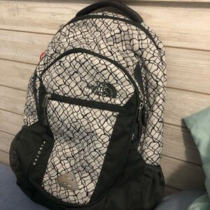 NORTHFACE pivoter backpack